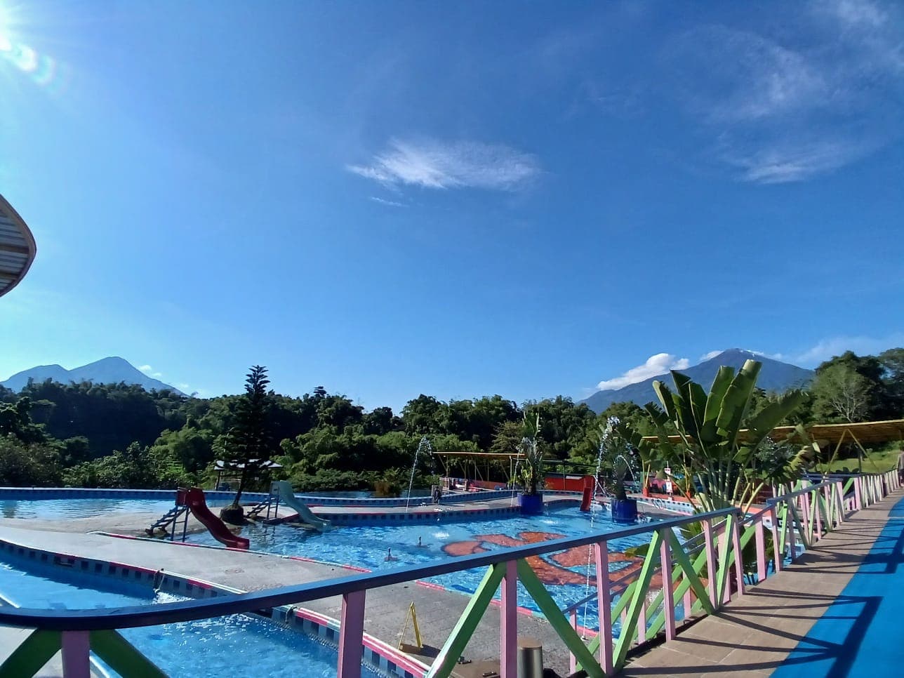 https://apiv2.easyticket.id/storage/destination/591b93d7-7729-44c3-97fc-f6e621dfc4af.jpg